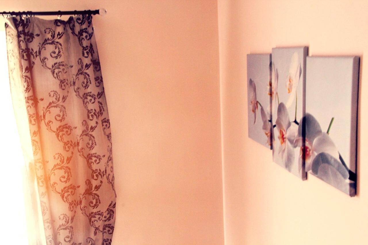 Apartment In The City Center Mini Ivano-Frankivsk Eksteriør bilde